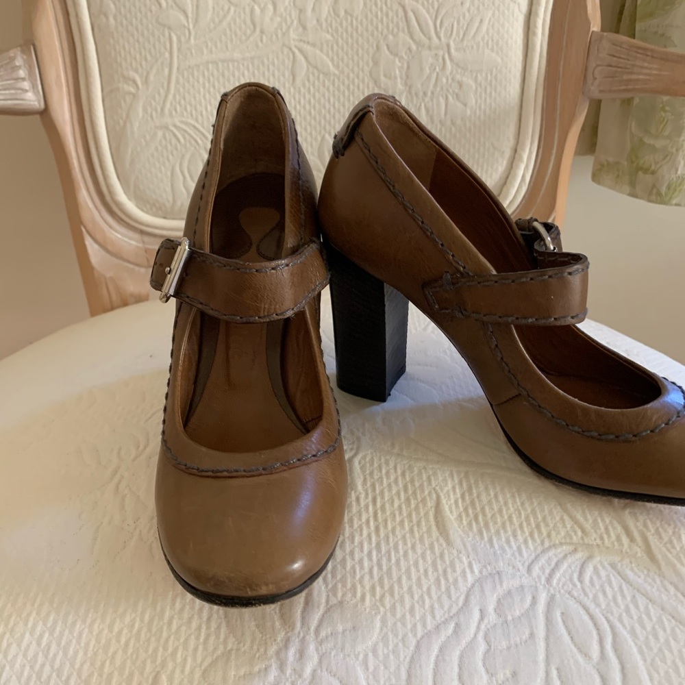 Chloe Shoes size 71/2